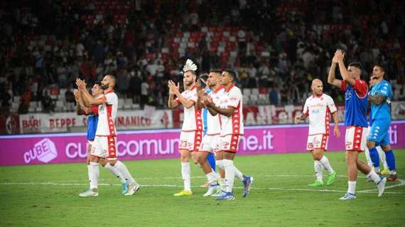 Disagi nell'ingresso allo stadio per Bari-Palermo, la nota della società 