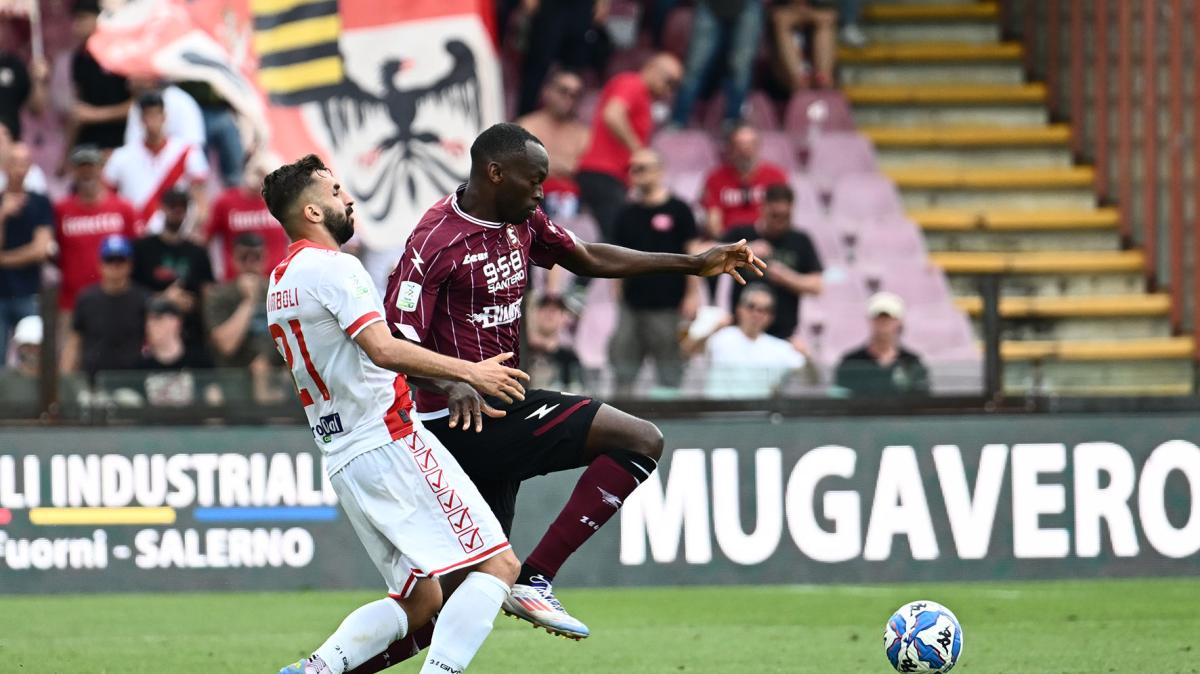 RadioBari - Per il centrocampo spunta Trimboli. Ma difficilmente partirà