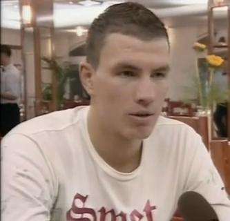 Edin Dzeko, guider&agrave; l&#039;assalto bosniaco in Portogallo