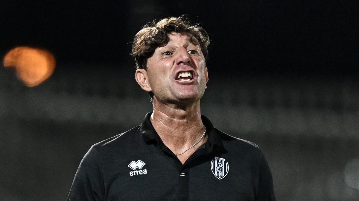 Mignani polemico: "Perché non si è giocata Juve Stabia-Bari?"