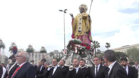 VIDEO - San Nicola, Bari in festa. I momenti più belli e le parole dei cittadini... di fede biancorossa 
