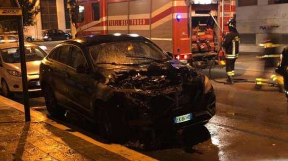 Paura e follia a Foggia: incendiata l’auto di Iemmello, bomba carta nei pressi del pastificio Tamma