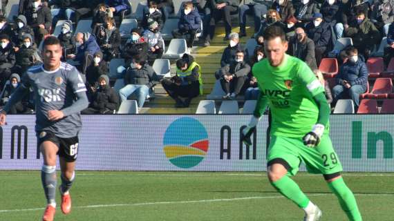 [VIDEO] 2^ giornata, Genoa -Benevento 0-0: un grande Paleari blinda la sua porta 