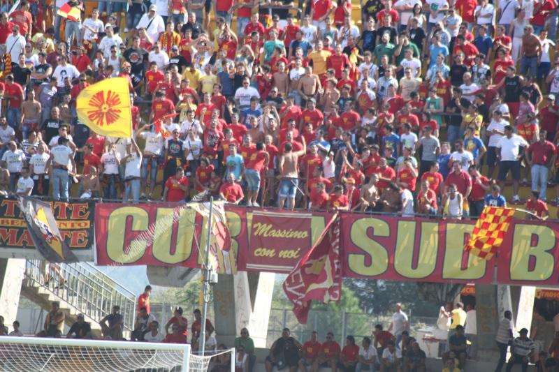 APRIAMO LE "PORTE" DI TUTTOBENEVENTO!....FATECI SAPERE COME LA PENSATE!