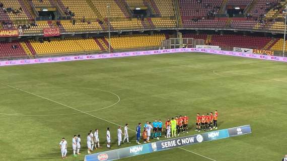 BENEVENTO-GIUGLIANO 7-8 - I GIALLOROSSI SALUTANO LA COPPA AI RIGORI