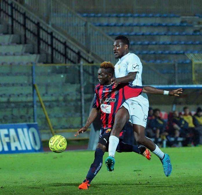 Catanzaro, pressing per un centrocampista del Benevento
