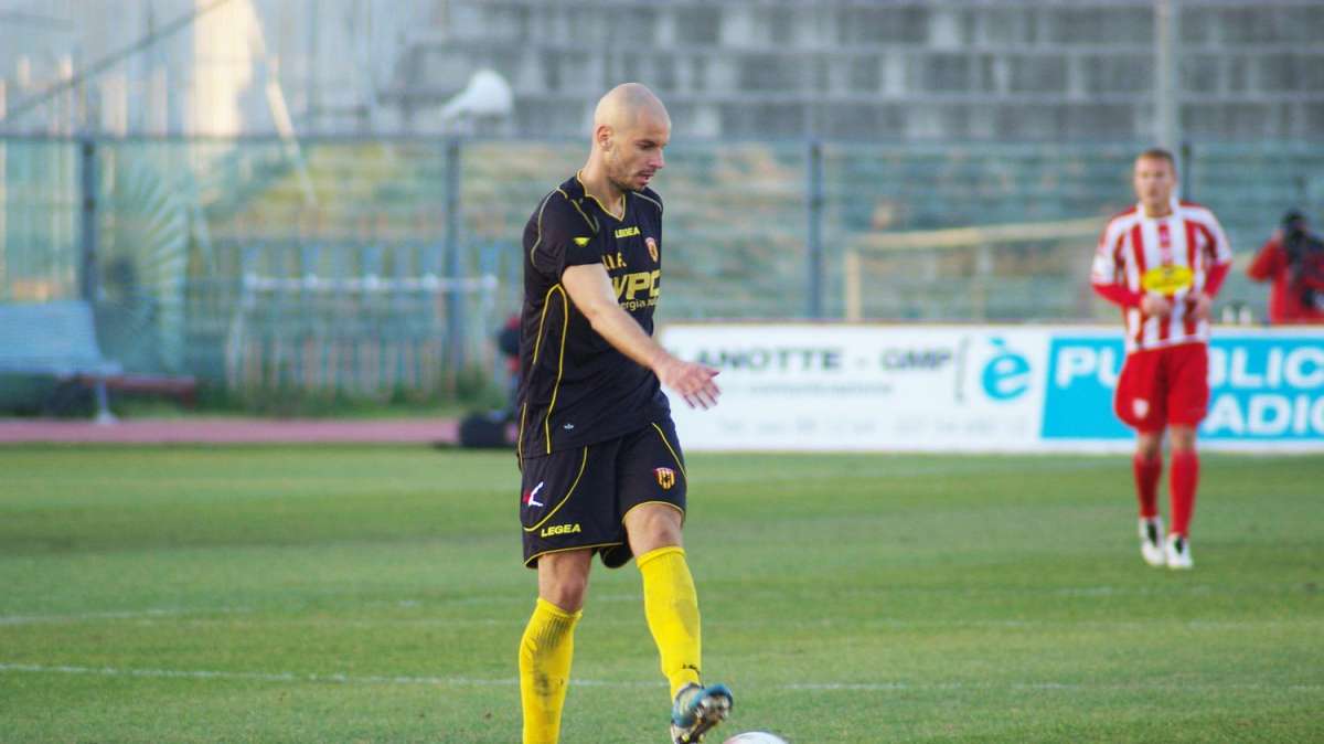 Messina, dalla Casertana un'idea per la mediana