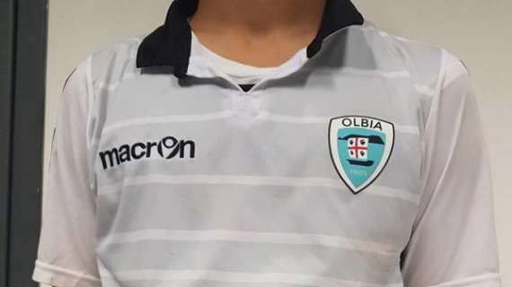 Arezzo-Olbia, obiettivo chiaro per i sardi: fare punti per evitare i play-out
