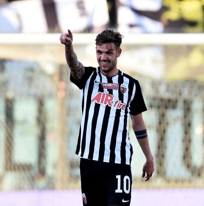 Ternana, per l'attacco piace Lorenzo Rosseti dell'Ascoli