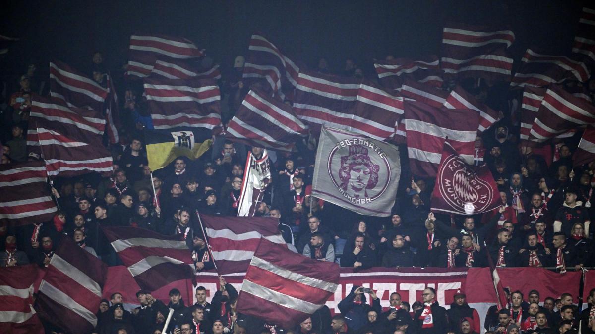 Il Bayern Monaco porta la Serie C in Champions: striscione per il derby tra Samb e Ascoli