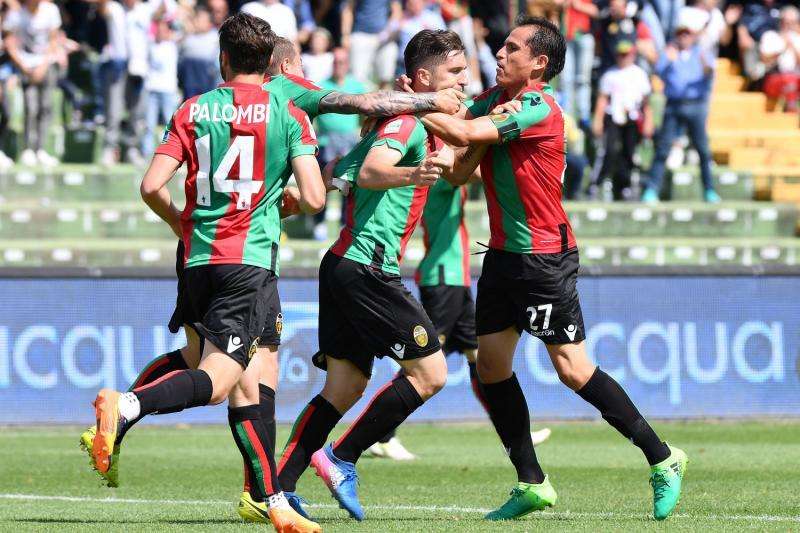 Arzachena, preso un giovane difensore dalla Ternana