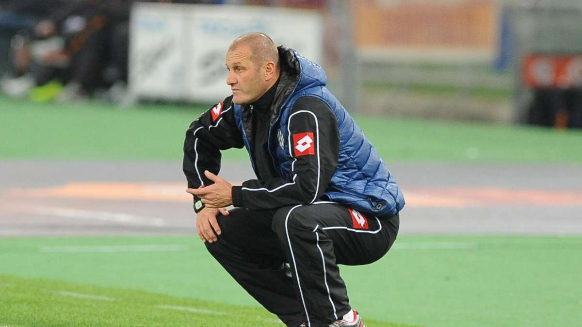 Prato, l'ex mister Bisoli esonerato dal Cesena
