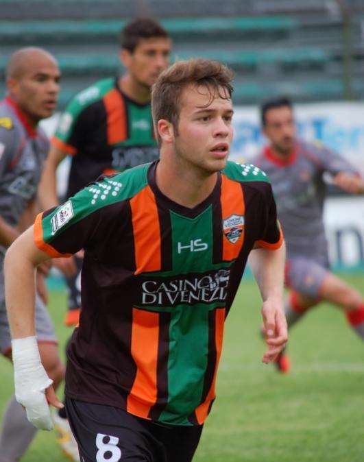 Brescia, vicino un centrocampista della Samp?