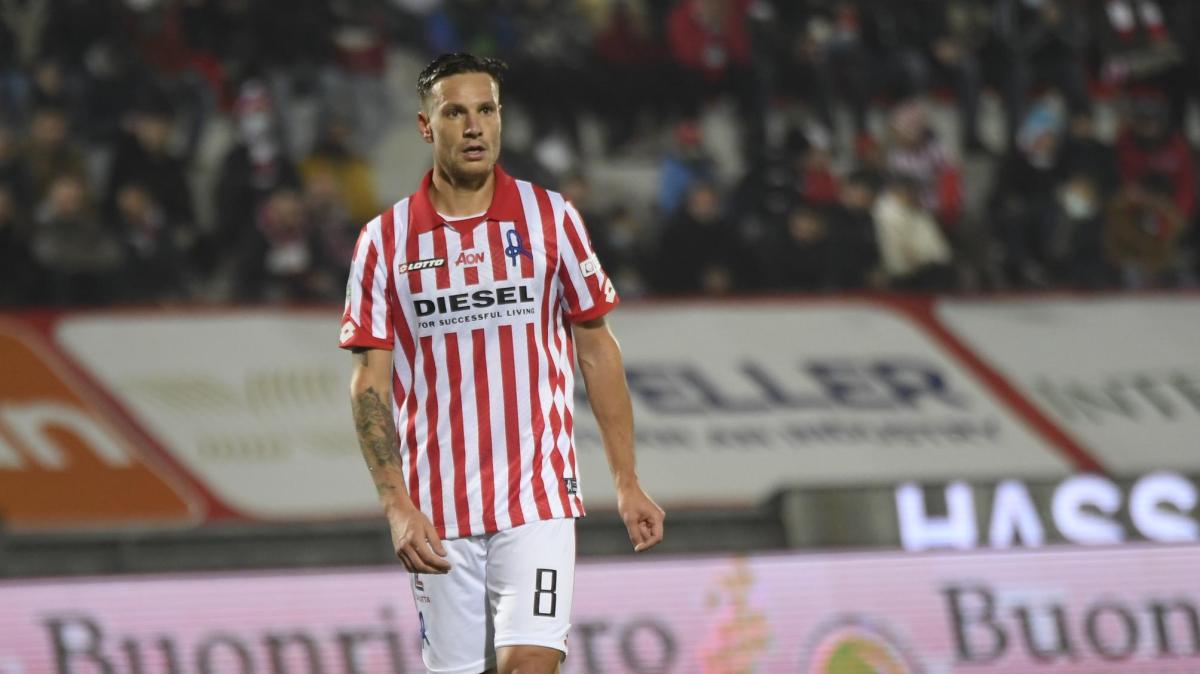 Calciomercato h24, tutte le ufficialità: Proia dalla Casertana alla Scafatese