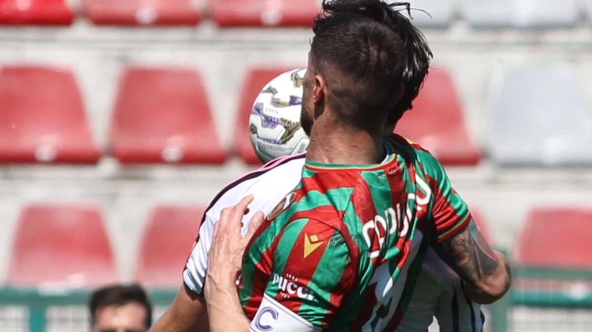 Capuano: "Ad oggi quello che ci interessa è salvare la Ternana. Pronti a qualsiasi cosa"
