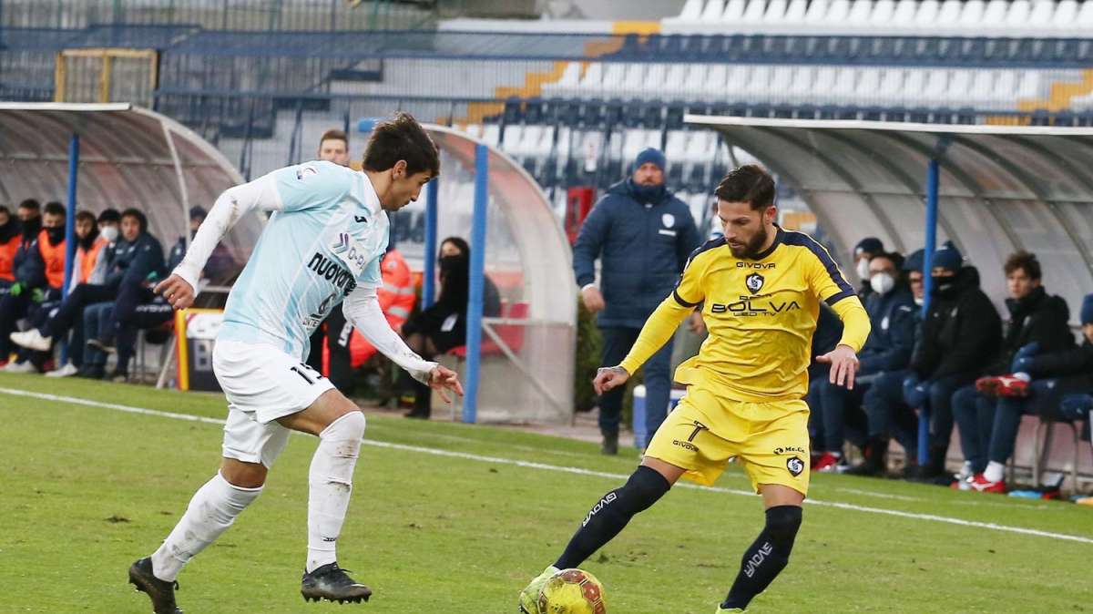 Virtus Francavilla, richieste per Delvino: possibile l'addio in estate
