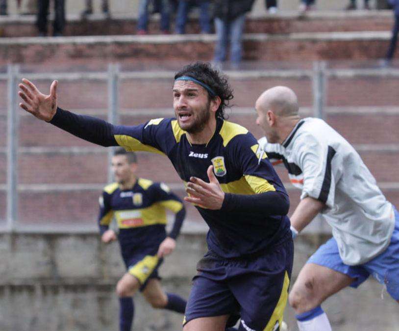 Aversa Normanna, in arrivo un  esperto difensore