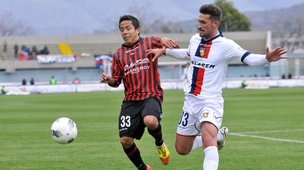 Nocerina, due club di B vogliono Merino