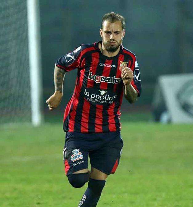 Bassano, contatti per un terzino della Casertana