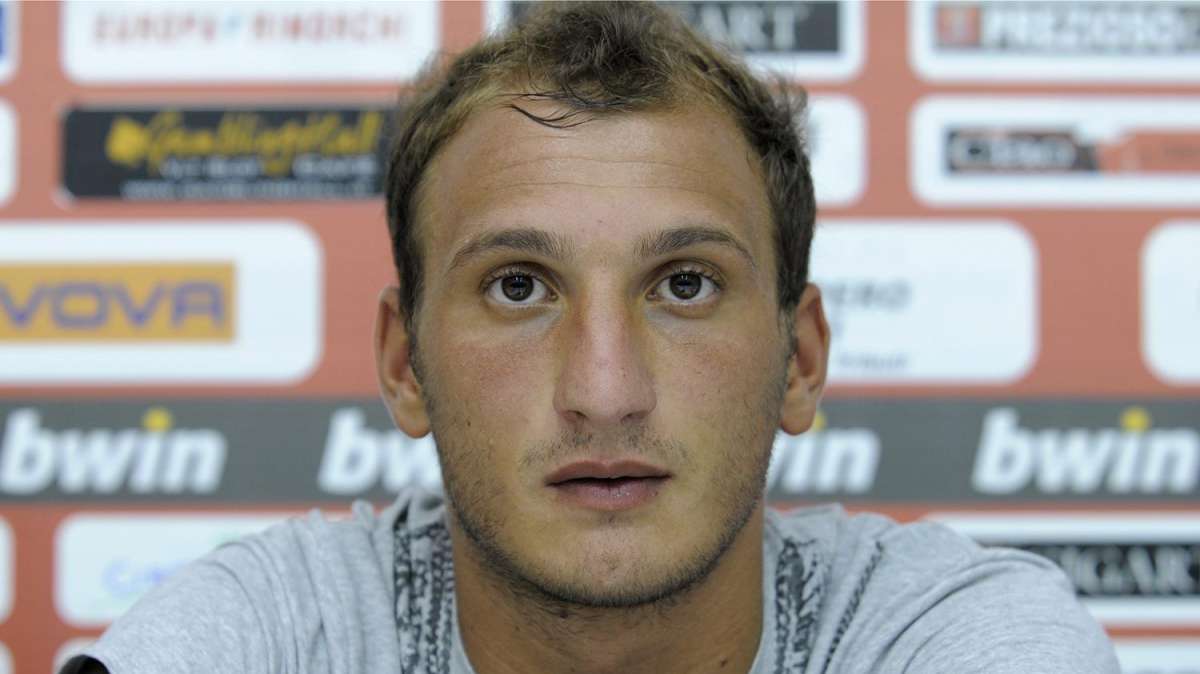Nocerina, Rizza si dimezza l'ingaggio e rimane in rossonero