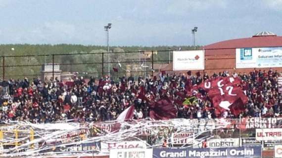 Pontedera, tifosi in festa: serata granata in Gradinata