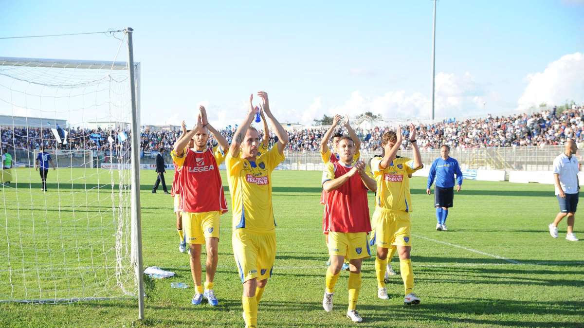 1^ Divisione, il Viareggio acciuffa il Frosinone a tempo scaduto