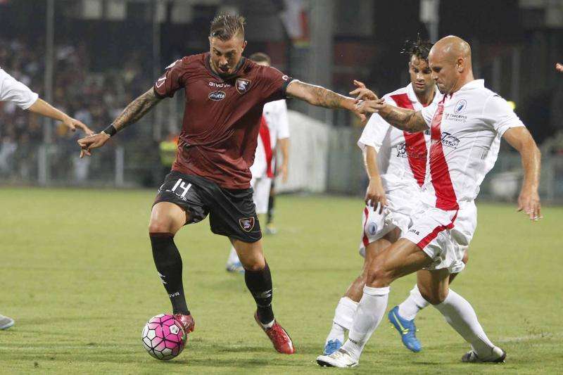 Foggia, duello col Pisa per una punta. Il Benevento molla