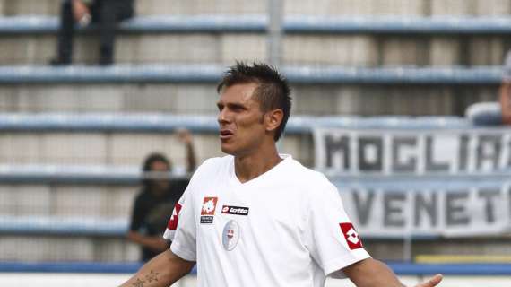 L'ex Lega Pro Tarantino debutta in Serie D con una tripletta