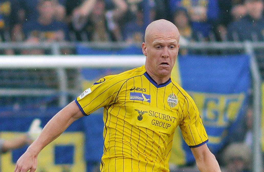 Spezia, piace Hallfredsson del Verona