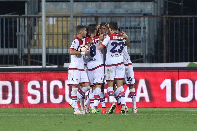 Crotone, un terzino verso la Lega Pro