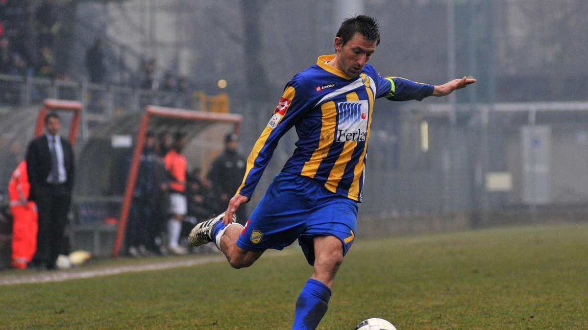 ESCLUSIVA TLP HILTON - Barletta, in pressing su un terzino del Como