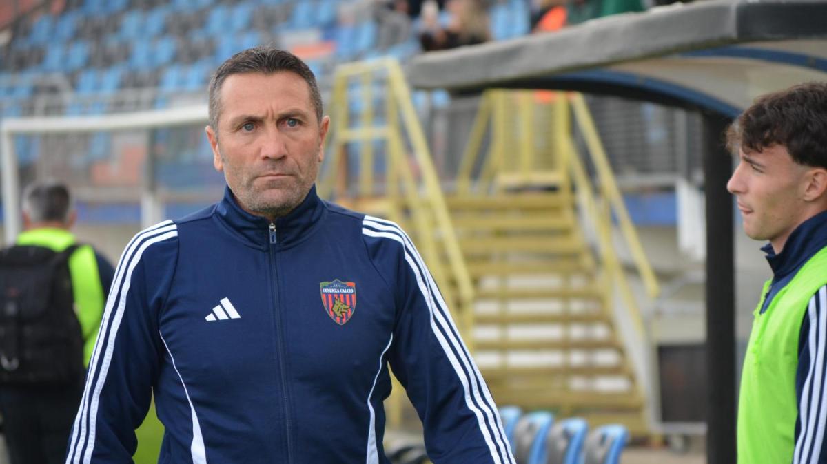 Cosenza, Buscè: "Affrontiamo una delle candidate alla vittoria"