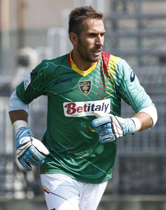 Lecce, due giocatori allineano il contratto alla categoria