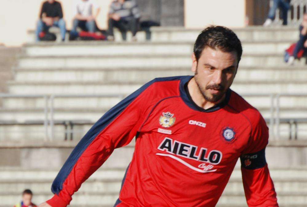 Ternana, mister Toscano chiama Fiore e Roselli
