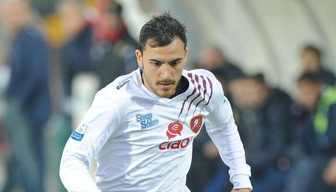 Reggina, due difensori al passo d'addio