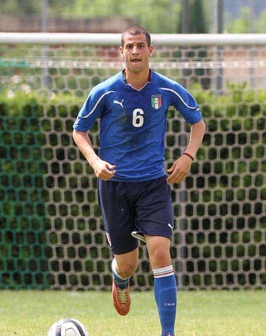 Livorno, pressing su un difensore dell'Ascoli