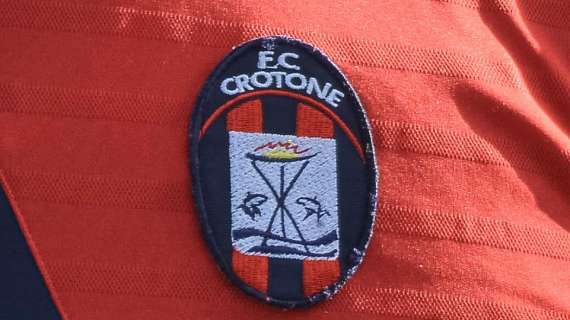 Crotone, goleada ai dilettanti dell'AEK Crotone