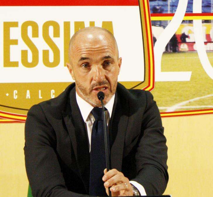 Lecce, per l'ex mister Lerda sirene da Crotone