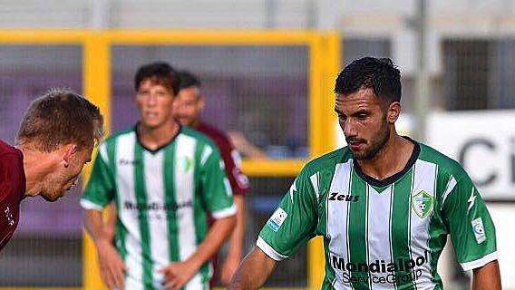 Arzachena, sprint del Livorno per Curcio