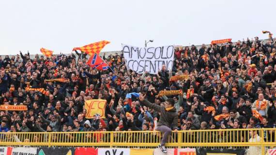 Catanzaro-Giulianova, esauriti i biglietti per la Curva "Massimo Capraro"