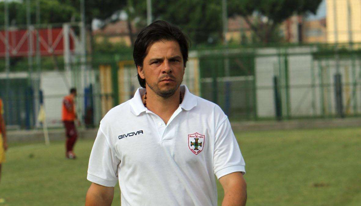 L'Aversa Normanna conferma la fiducia a mister Romaniello