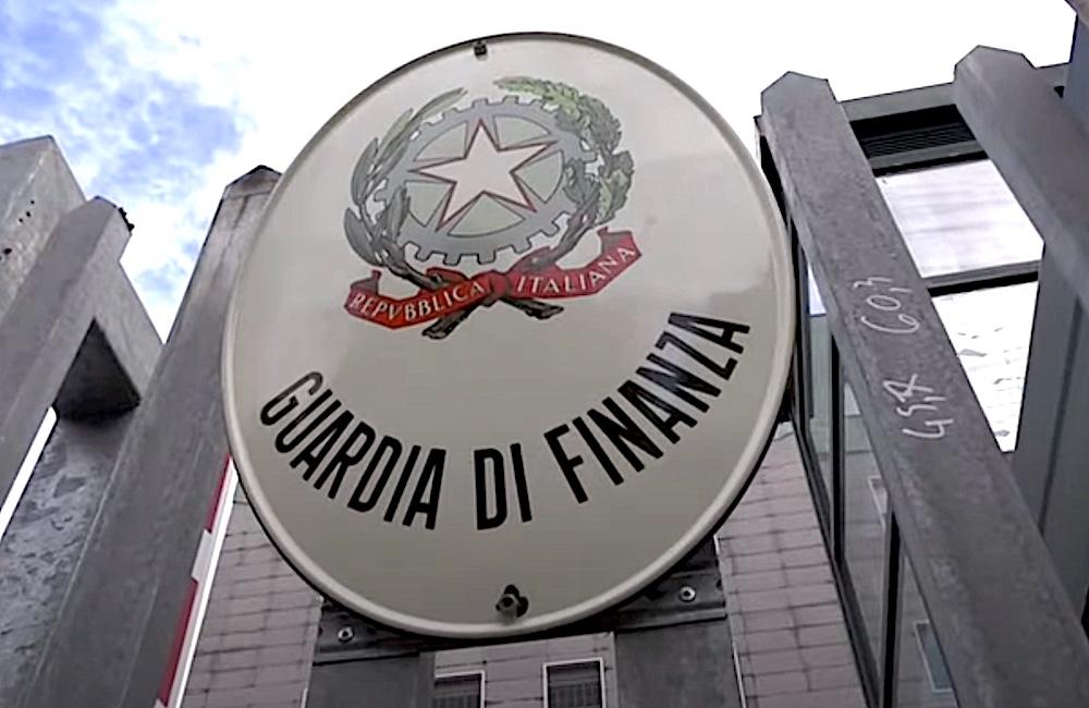 Immagine strip Primo piano n.2