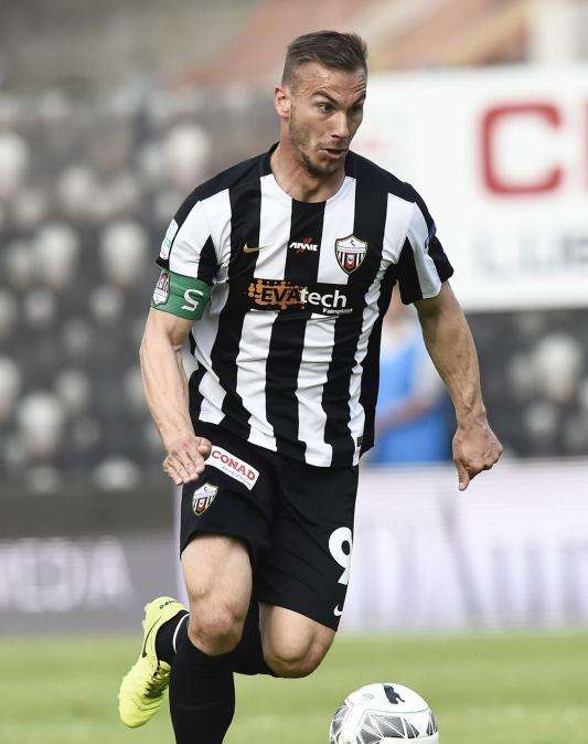 Anche la Triestina si inserisce nella corsa a Perez dell'Ascoli