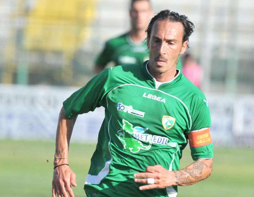 Arezzo, due rinforzi sugli esterni