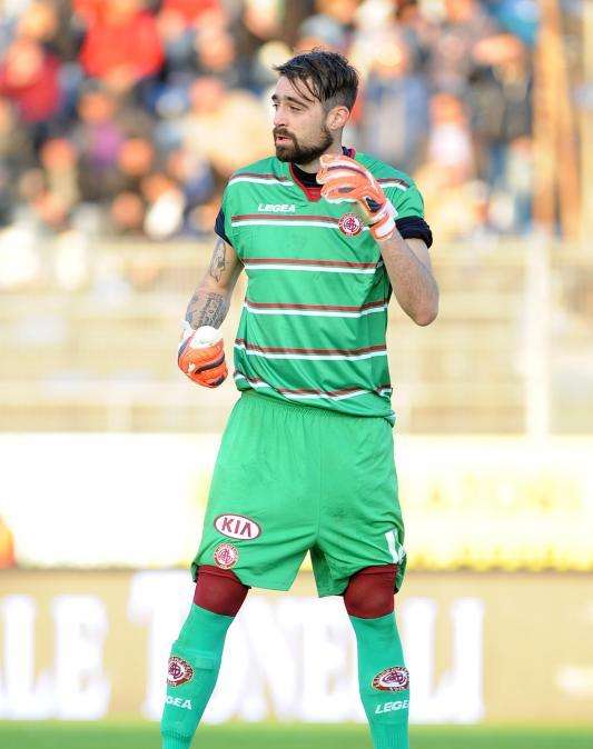 Un portiere ex Livorno resta in Serie B