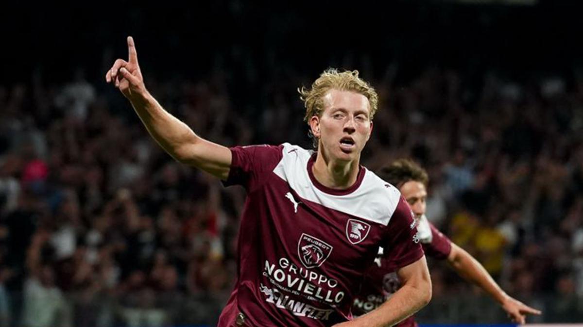 Salernitana, De Boer: "Brescia forte, ha giocato bene. Possiamo farcela"