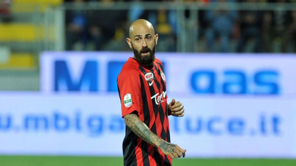 NOTIZIA TC - Duello Cavese-Potenza per lo svincolato Mazzeo