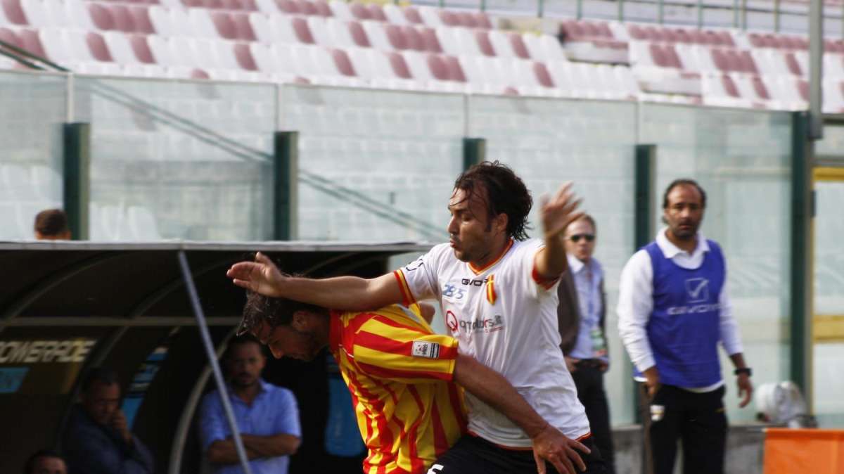 Messina, Cucinotta scende in D