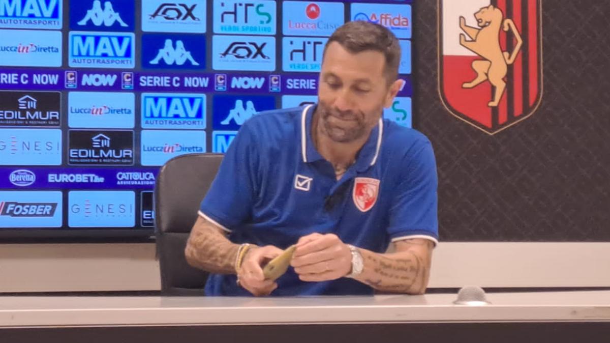 Cosenza, Buscè: "Vincere contro candidata a promozione diretta fa più rumore"