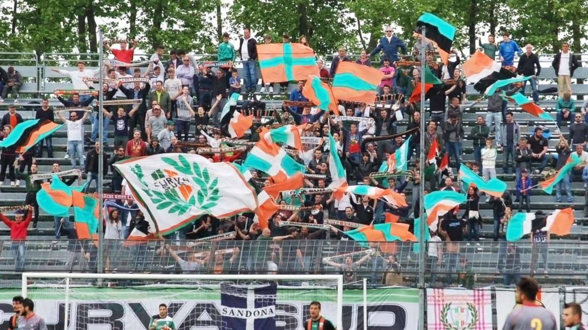 Unione Venezia, caccia al bomber